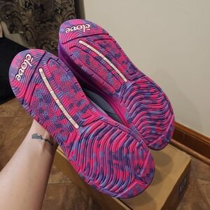 Cloves shoes